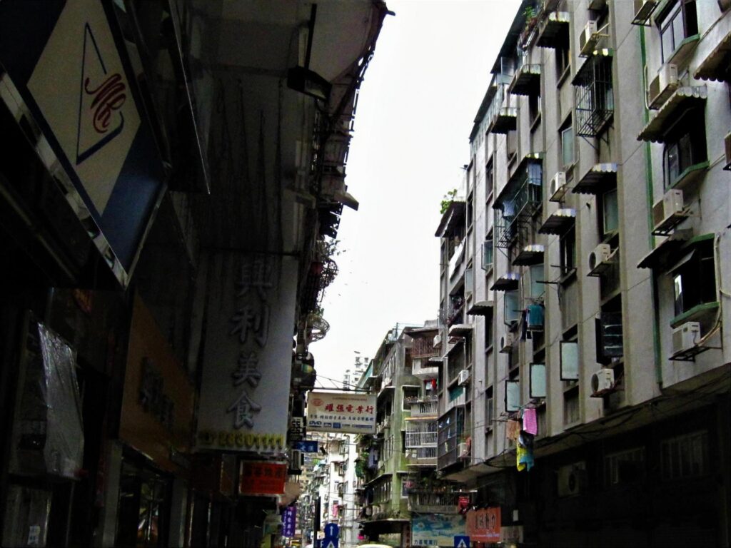香港の街角で